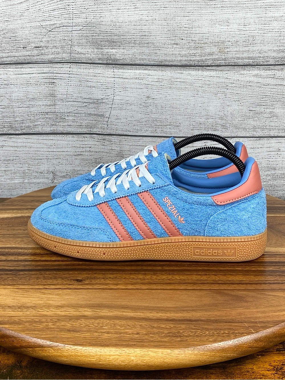 adidas Handball Spezial Light Blue Wonder Clay Women’s Shoes IF6564 Size 7.5